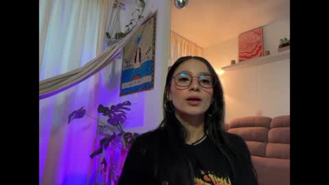 Snapshot of antonella_maitt chatting on 06-06-26, 05:50 Nell. online show from 06-06-26, 05:50