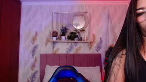Antonella online show from 12-15-24, 06:07