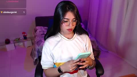 Snapshot of antonella_miller19 chatting on 06-18-26, 05:51 Antonella online show from 06-18-26, 05:51