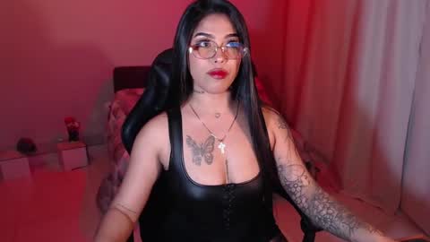 Snapshot of antonella_miller19 chatting on 06-28-26, 11:55 Antonella online show from 06-28-26, 11:55