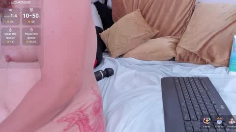 Snapshot of antonella_moon7 chatting on 05-01-26, 04:33 Antonella Moon 7 online show from 05-01-26, 04:33