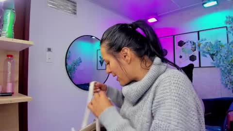Snapshot of antonella_rivers chatting on 05-01-26, 12:43 Antonella. online show from 05-01-26, 12:43