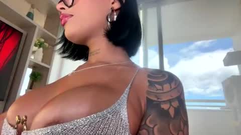 Snapshot of antonella_silva chatting on 06-28-26, 06:36 Anto online show from 06-28-26, 06:36