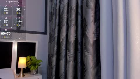 Snapshot of antonellaa_gomez chatting on 12-05-24, 10:12 Antonellaa online show from 12-05-24, 10:12