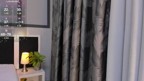 Snapshot of antonellaa_gomez chatting on 01-03-25, 10:20 Antonellaa online show from 01-03-25, 10:20