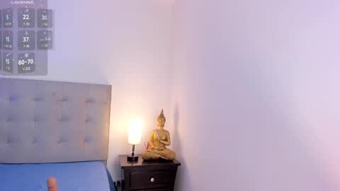 Snapshot of antonellaa_gomez chatting on 02-23-25, 11:55 Antonellaa online show from 02-23-25, 11:55