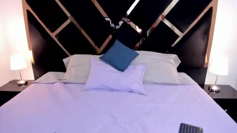 Snapshot of antonellalove_ chatting on 03-11-25, 04:40 My name is Andrea thumb up me please its important online show from 03-11-25, 04:40