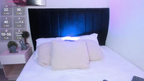 antonellariva_ online show from 09-08-25, 08:52