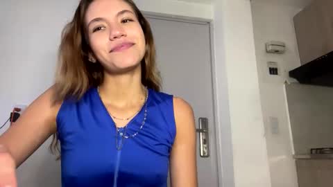 Snapshot of antonellarossii_ chatting on 01-04-25, 04:00 Antonella online show from 01-04-25, 04:00