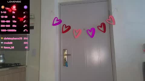 Snapshot of antonellarossii_ chatting on 02-14-25, 05:25 Antonella online show from 02-14-25, 05:25