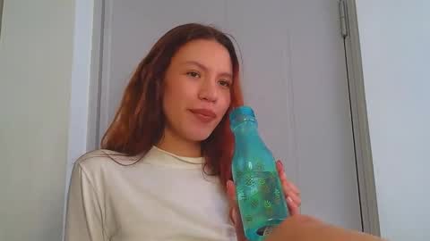 Snapshot of antonellarossii_ chatting on 02-20-25, 04:14 Antonella online show from 02-20-25, 04:14