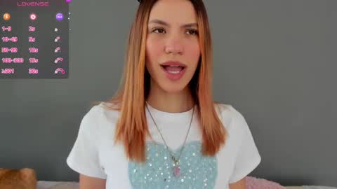 Snapshot of antonellarossii_ chatting on 10-02-25, 01:18 Antonella online show from 10-02-25, 01:18