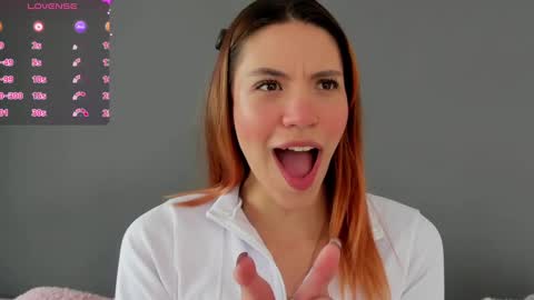 Snapshot of antonellarossii_ chatting on 10-08-25, 01:09 Antonella online show from 10-08-25, 01:09