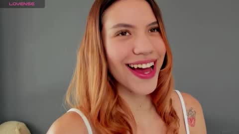 Snapshot of antonellarossii_ chatting on 11-02-25, 03:25 Antonella online show from 11-02-25, 03:25