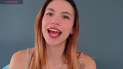 Snapshot of antonellarossii_ chatting on 11-13-25, 02:16 Antonella online show from 11-13-25, 02:16