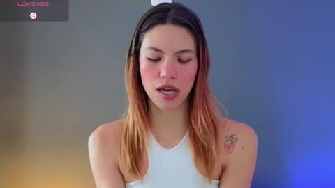 Snapshot of antonellarossii_ chatting on 12-04-25, 02:15 Antonella online show from 12-04-25, 02:15