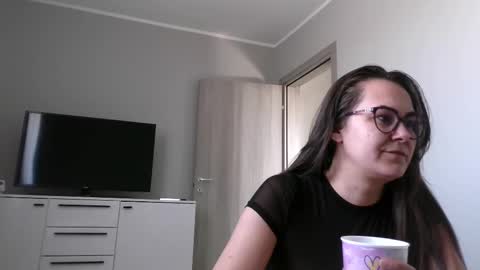 Antonia online show from 03-05-25, 10:44