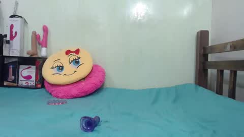 Antonia online show from 02-23-25, 09:37