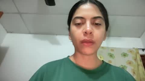 Snapshot of antoniabloom chatting on 01-20-25, 05:15 Antonia online show from 01-20-25, 05:15