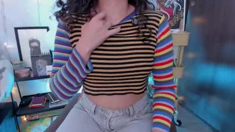 Antonia online show from 11-25-25, 01:38