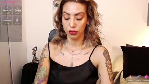 Snapshot of antoniavillamizar chatting on 02-03-25, 10:25 Anto online show from 02-03-25, 10:25