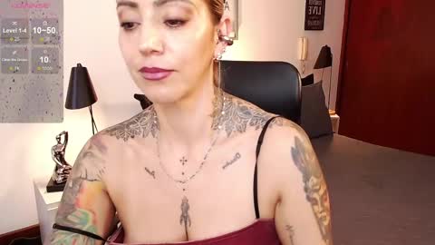 Snapshot of antoniavillamizar chatting on 02-25-25, 04:21 Anto online show from 02-25-25, 04:21