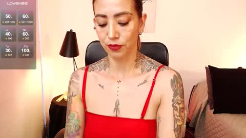 Snapshot of antoniavillamizar chatting on 10-21-25, 10:38 Anto online show from 10-21-25, 10:38