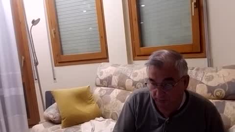 Antonio online show from 11-05-25, 02:33