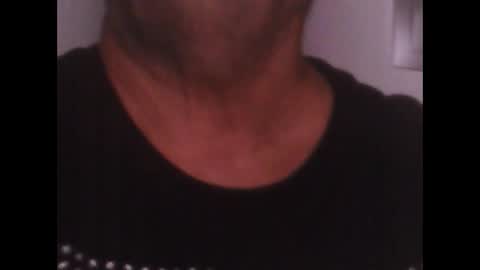 Snapshot of antonioxx454 chatting on 10-11-25, 06:50 AntonioyJesy online show from 10-11-25, 06:50