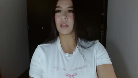 Snapshot of antonnella_x chatting on 05-28-26, 02:31 antonnella online show from 05-28-26, 02:31