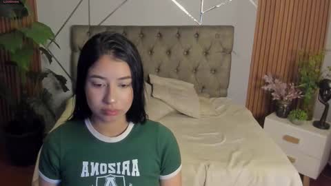 Snapshot of antonnellae chatting on 10-25-25, 08:22 Antonella online show from 10-25-25, 08:22