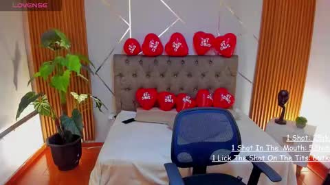 Snapshot of antonnellae chatting on 02-14-26, 04:53 Antonella online show from 02-14-26, 04:53