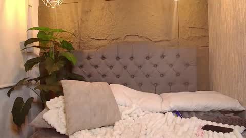 Snapshot of antonnellae chatting on 02-20-26, 06:37 Antonella online show from 02-20-26, 06:37