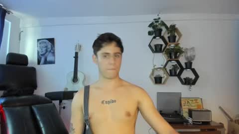 Snapshot of antonnello_ chatting on 02-25-25, 09:35 antonnello_ online show from 02-25-25, 09:35