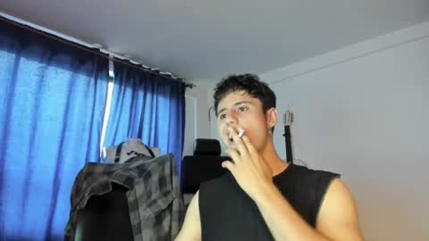 Snapshot of antonnello_ chatting on 03-01-25, 10:10 antonnello_ online show from 03-01-25, 10:10