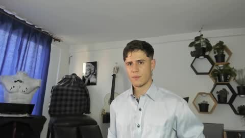 Snapshot of antonnello_ chatting on 03-10-25, 10:45 antonnello_ online show from 03-10-25, 10:45