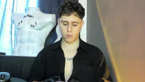 Snapshot of antonnello_ chatting on 09-18-25, 08:55 antonnello_ online show from 09-18-25, 08:55