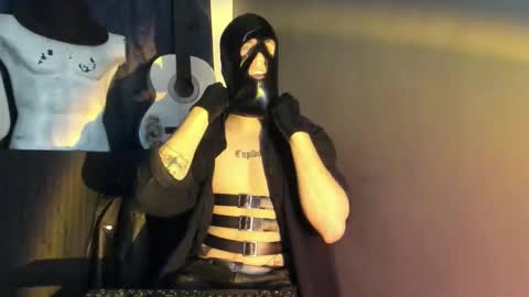 Snapshot of antonnello_ chatting on 10-08-25, 01:14 antonnello_ online show from 10-08-25, 01:14
