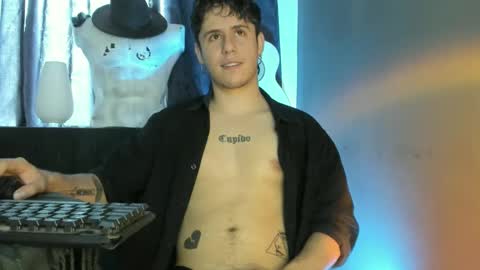 Snapshot of antonnello_ chatting on 10-11-25, 05:22 antonnello_ online show from 10-11-25, 05:22