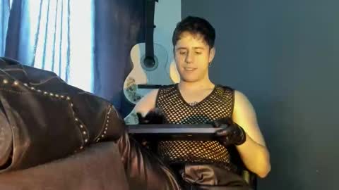 Snapshot of antonnello_ chatting on 12-19-25, 04:14 antonnello_ online show from 12-19-25, 04:14