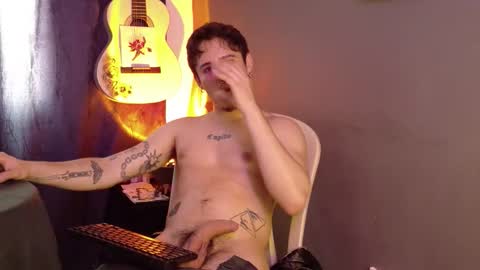 Snapshot of antonnello_ chatting on 03-11-26, 06:47 antonnello_ online show from 03-11-26, 06:47