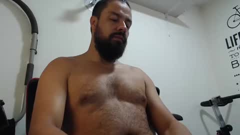 Snapshot of antony_36 chatting on 02-17-25, 12:16 antony online show from 02-17-25, 12:16