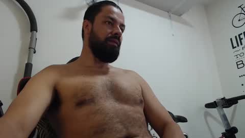 Snapshot of antony_36 chatting on 03-01-25, 03:49 antony online show from 03-01-25, 03:49