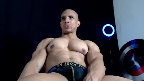 Instagram miguelangel1802  online show from 03-03-25, 05:53