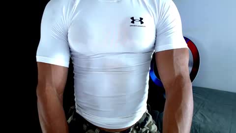 Instagram miguelangel1802  online show from 02-16-26, 04:58