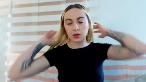 Antonia online show from 07-17-26, 09:30