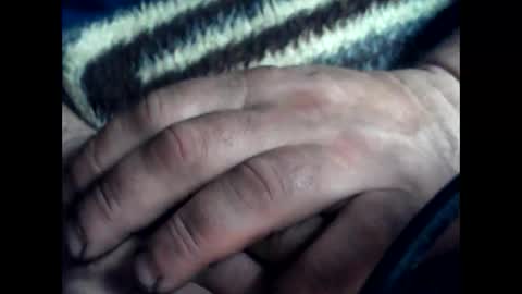 Snapshot of antxon12 chatting on 12-20-25, 12:34 antxon12 online show from 12-20-25, 12:34