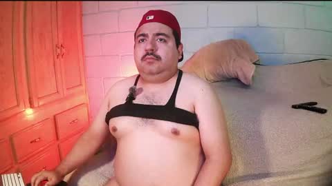 Snapshot of anuarfox chatting on 07-30-26, 12:26 AnuarFox online show from 07-30-26, 12:26