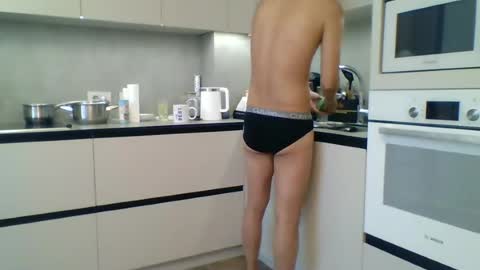 Snapshot of anuarsuper80 chatting on 06-13-26, 07:17 anuarsuper80 online show from 06-13-26, 07:17