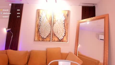 Ana online show from 01-15-25, 12:19